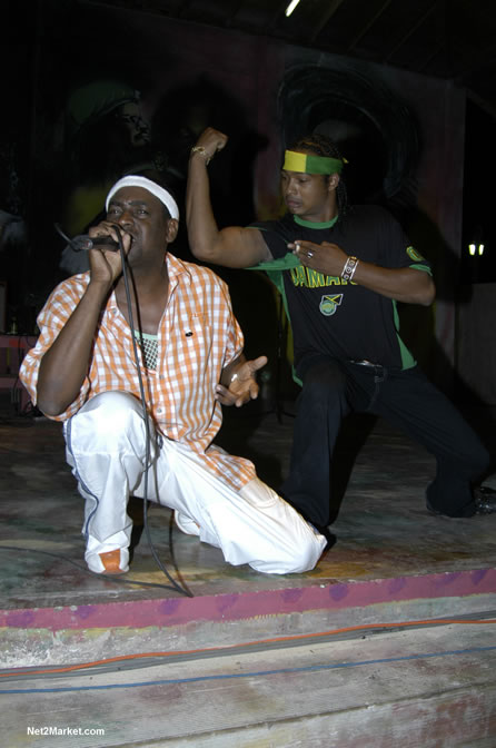 Live in Concert - Yellowman - Peter Metro - Bobby Dread - Swallow - backed by the Indika Band - Boubon Beach Restaurant, Beach Bar & Oceanfront Accommodations - Negril Travel Guide, Negril Jamaica WI - http://www.negriltravelguide.com - info@negriltravelguide.com...!