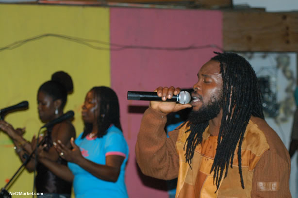 Reggae Superstar - Bush Man @ Bourbon Beach with Boddy Dread & Singing Honour - Presented by Our Music Promotions - Omar & Ama-Donna - Saturday, May 14, 2005 - Negril Travel Guide, Negril Jamaica WI - http://www.negriltravelguide.com - info@negriltravelguide.com...!