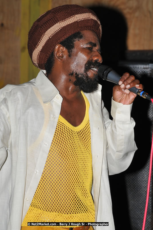  Coco Tea & Silver Cat at Bourbon Beach - Money Cologne Promotions presents The Growning of Coco Tea & Silver Cat at Bourbon Beach, Norman Manley Boulevard, Negril , Westmoreland, Jamaica W.I. - Monday, April 14, 2008 - Photographs by Barry J. Hough Sr. Photojournalist/Photograper - Photographs taken with a Nikon D70, D100, or D300 - Negril Travel Guide, Negril Jamaica WI - http://www.negriltravelguide.com - info@negriltravelguide.com...!