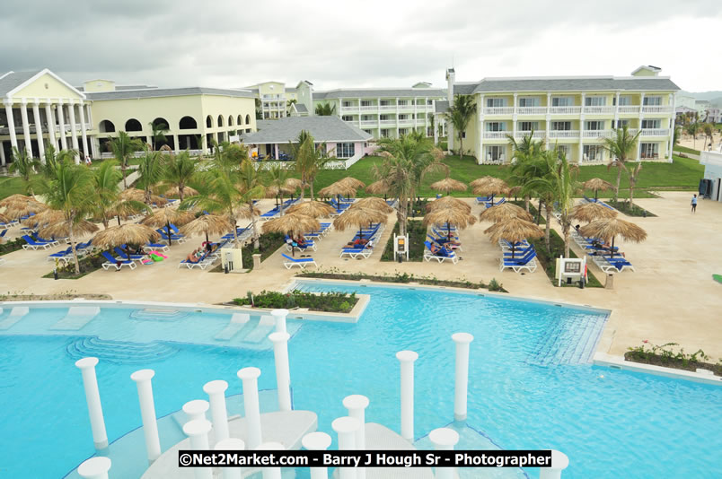 Grand Palladium Resort & Spa [Fiesta] - Host of Hanover Homecoming Foundations Celebrations - Hanover Homecoming Foundation LTD Jamaica - Wherever you roam ... Hanover bids you ... come HOME - Sunday, August 3 to Saturday, August 9, 2008 - Hanover Jamaica - Photographs by Net2Market.com - Barry J. Hough Sr. Photojournalist/Photograper - Photographs taken with a Nikon D300 - Negril Travel Guide, Negril Jamaica WI - http://www.negriltravelguide.com - info@negriltravelguide.com...!