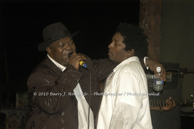 Chaka Demus & Pliers - Live In Concert @ Negril Escape Resort and Spa, December 8, 2009, One Love Drive, West End, Negril, Westmoreland, Jamaica W.I. - Photographs by Net2Market.com - Barry J. Hough Sr, Photographer/Photojournalist - Negril Travel Guide, Negril Jamaica WI - http://www.negriltravelguide.com - info@negriltravelguide.com...!