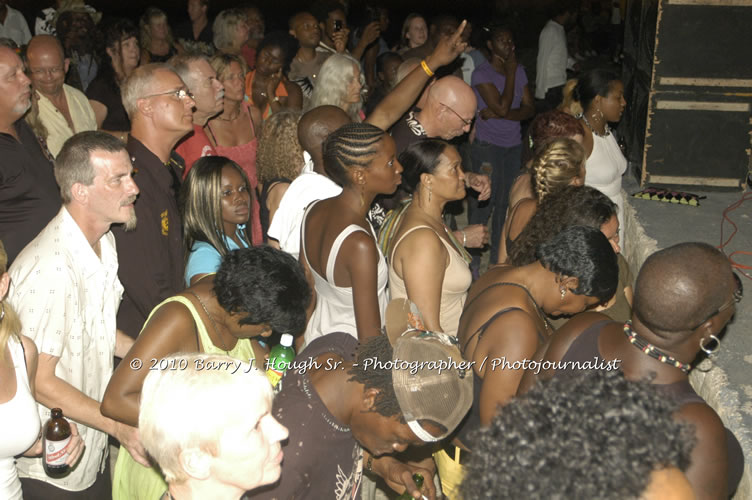 Freddy McGregor - Live In Concert @ Negril Escape Resort and Spa, One Love Drive, West End, Negril, Westmoreland, Jamaica W.I. - Photographs by Net2Market.com - Barry J. Hough Sr, Photographer/Photojournalist - Negril Travel Guide, Negril Jamaica WI - http://www.negriltravelguide.com - info@negriltravelguide.com...!