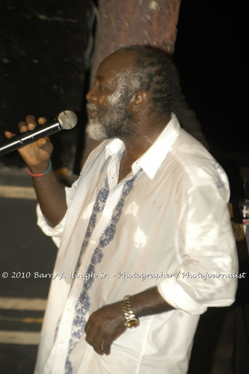 Freddy McGregor - Live In Concert @ Negril Escape Resort and Spa, One Love Drive, West End, Negril, Westmoreland, Jamaica W.I. - Photographs by Net2Market.com - Barry J. Hough Sr, Photographer/Photojournalist - Negril Travel Guide, Negril Jamaica WI - http://www.negriltravelguide.com - info@negriltravelguide.com...!