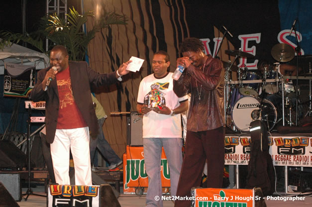 Kenyatta Hill @ Western Consciousness 2007 - Presented by King of Kings Productons - Saturday, April 28, 2007 - Llandilo Cultural Centre, Savanna-La-Mar, Westmoreland, Jamaica W.I. - Negril Travel Guide, Negril Jamaica WI - http://www.negriltravelguide.com - info@negriltravelguide.com...!